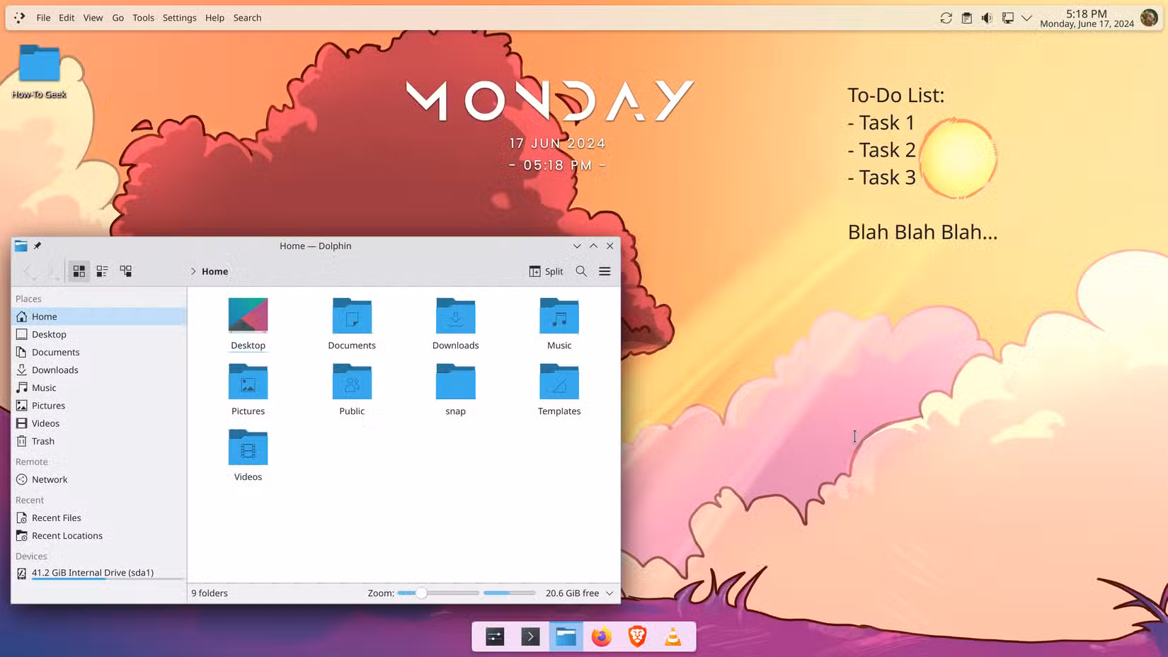 /de/images/14-kde-plasma-showcase-of-panels-and-widgets-in-a-macos-style.png