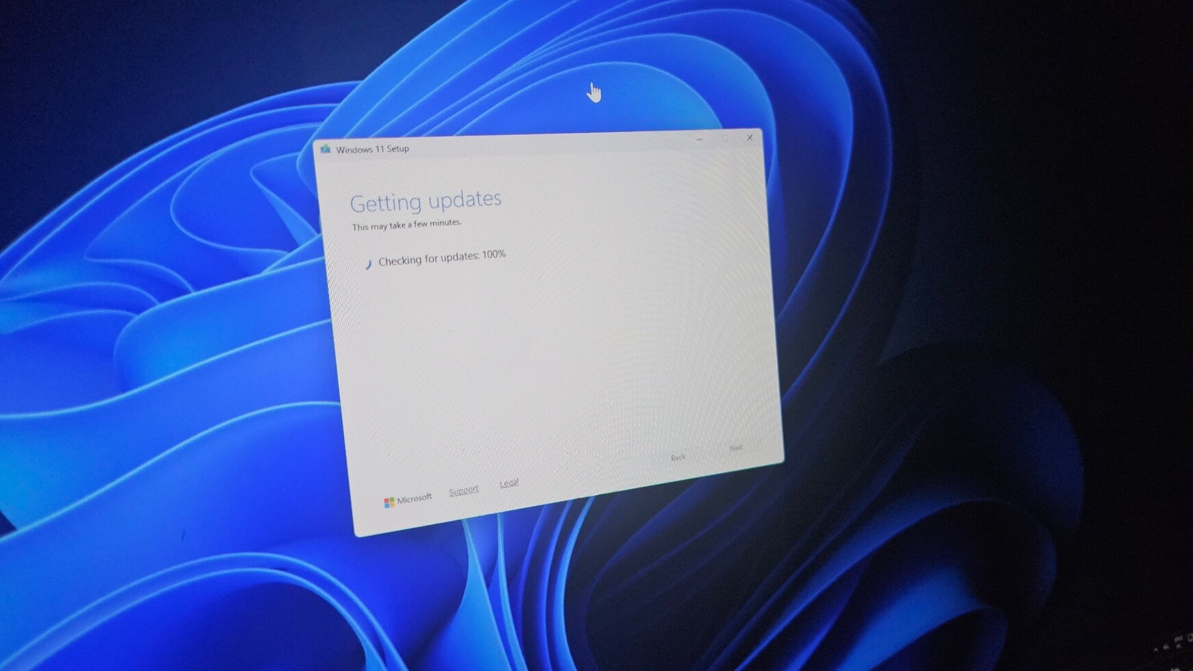 /de/images/Windows-11-25H2-downloading.jpg