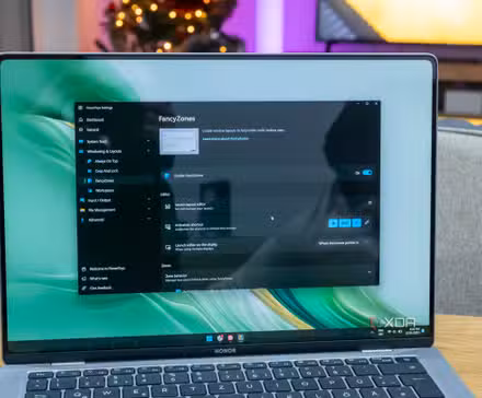 /de/images/a-windows-11-laptop-running-powertoys.jpg