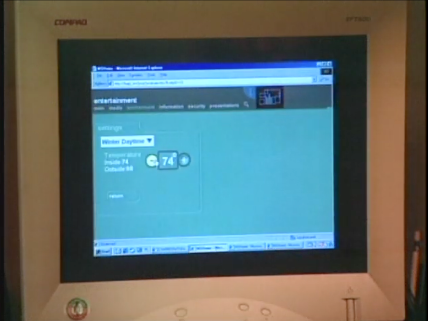 /de/images/controlling-the-smart-home-s-thermostat-from-a-windows-pc-in-1999.png