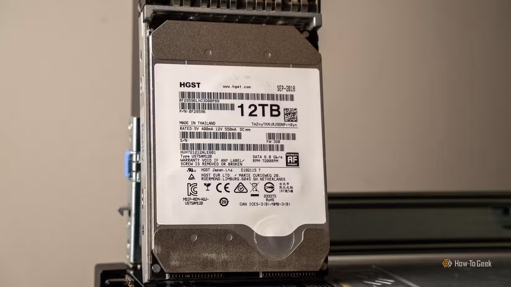/de/images/hgst-12tb-hdd.png