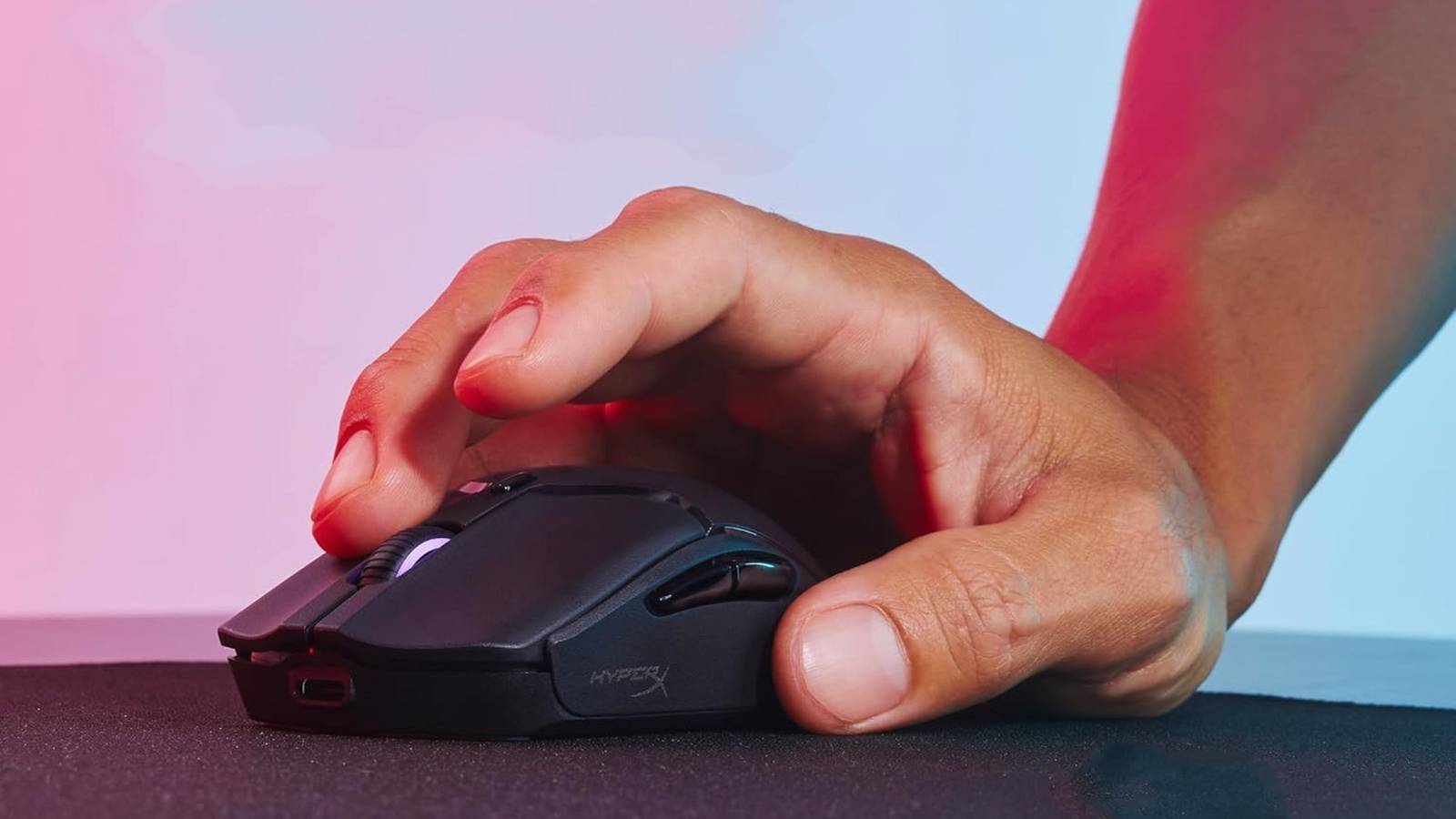 /de/images/hyperx-pulsefire-haste-2-mini-wireless-being-used-by-a-hand.jpg
