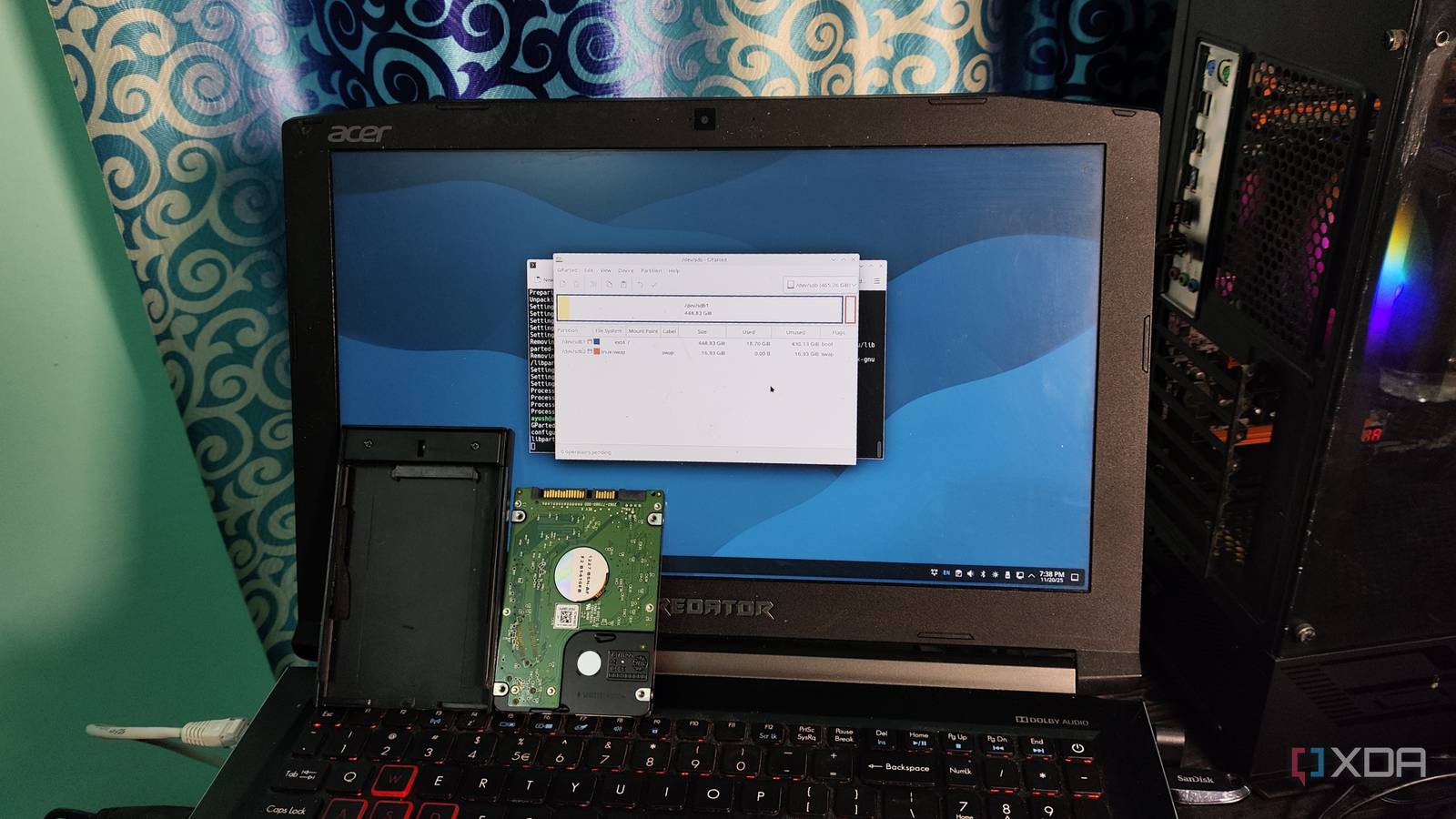 /de/images/old-laptop-debian-8.jpg