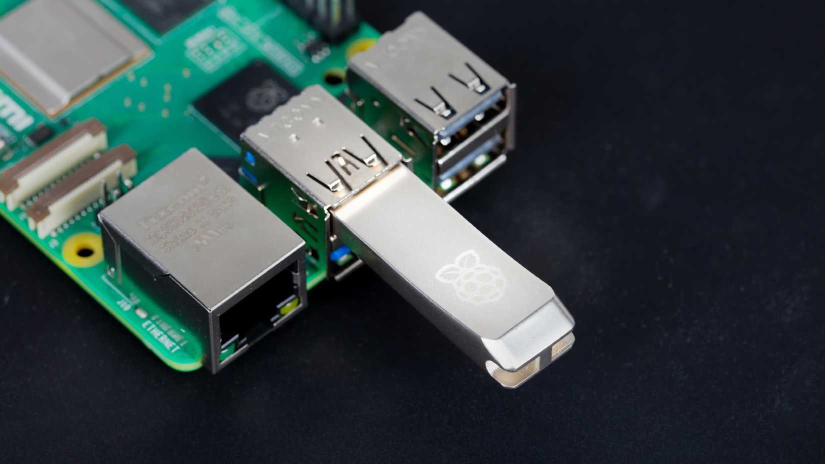/de/images/raspberry-pi-flash-drive.jpg