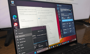 /de/images/shows-laptop-running-PC-Manager-Task-Manager-sysdm-300x180.png