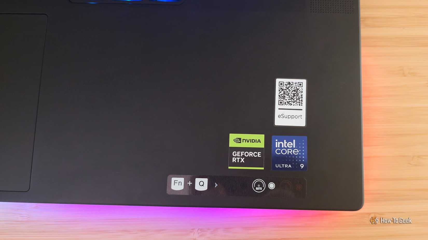 /de/images/the-intel-and-nvidia-stickers-on-the-lenovo-legion-9i-gen-10-gaming-laptop.jpg