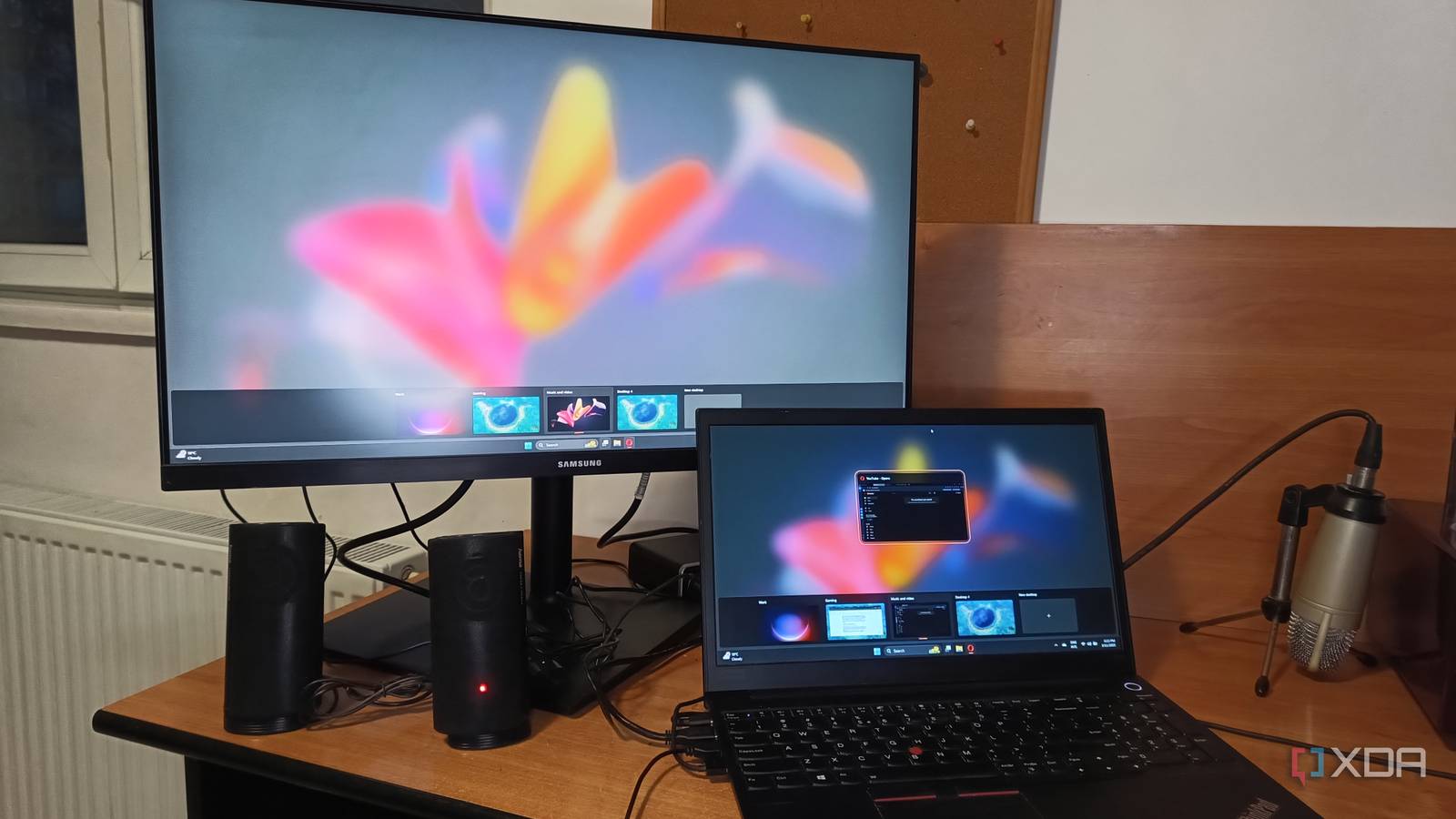 /de/images/virtual-desktop-on-two-displays.jpg