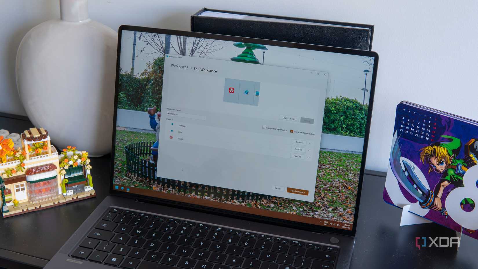 /de/images/windows-11-laptop-workspaces.jpg