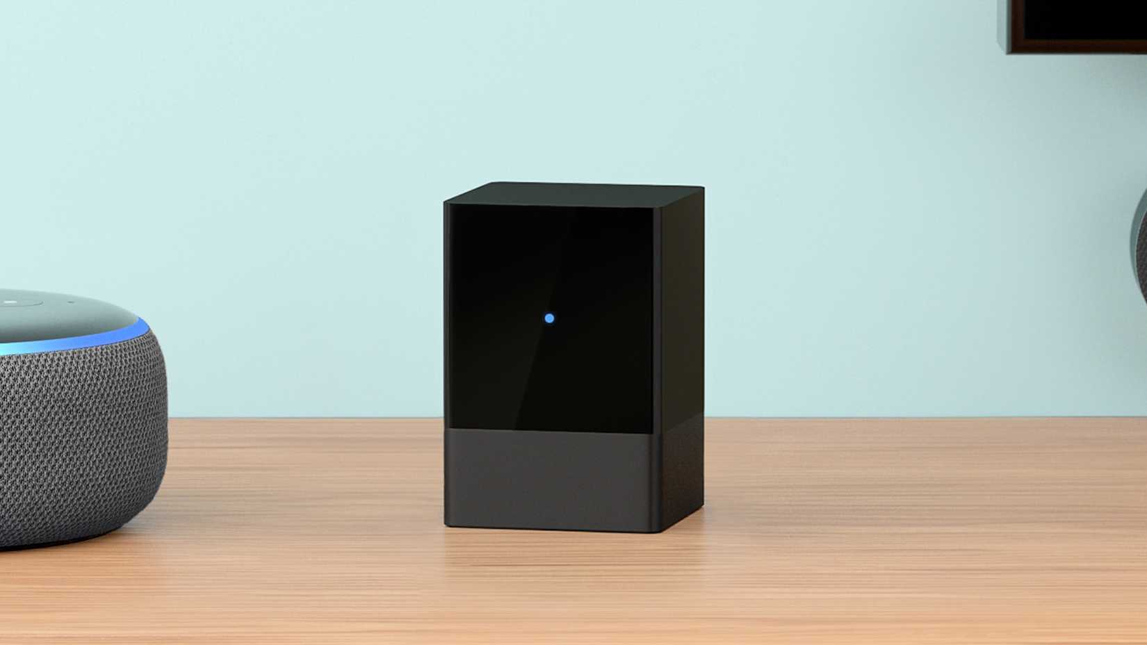 /fr/images/amazon-fire-tv-blaster-on-a-table.jpg