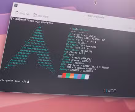 /fr/images/arch-linux-dke-konsole-neofetch-close-angle.jpg