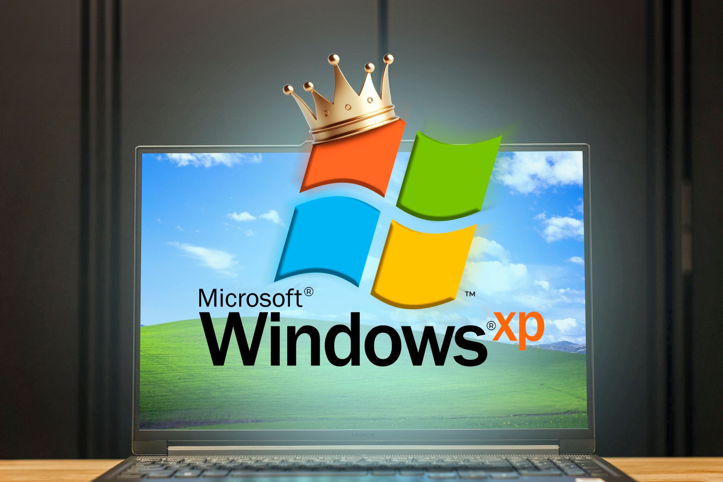 /fr/images/laptop-with-the-default-windows-xp-wallpaper-and-the-windows-xp-logo-with-a-crown-in-the-center.jpg