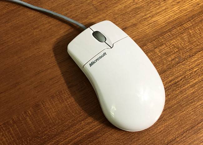 /fr/images/microsoft_intellimouse_benj_edwards.jpg