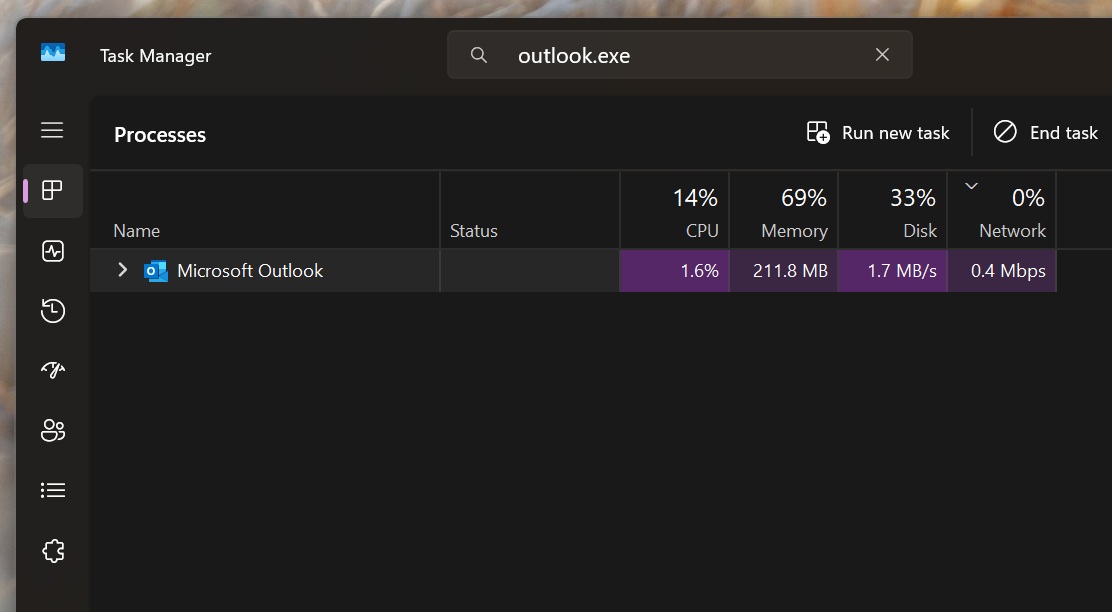 /images/Outlook.exe-in-Task-Manager.jpg
