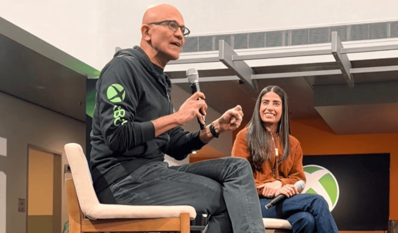 /images/Satya-Nadella-Asha-Sharma-Xbox.png