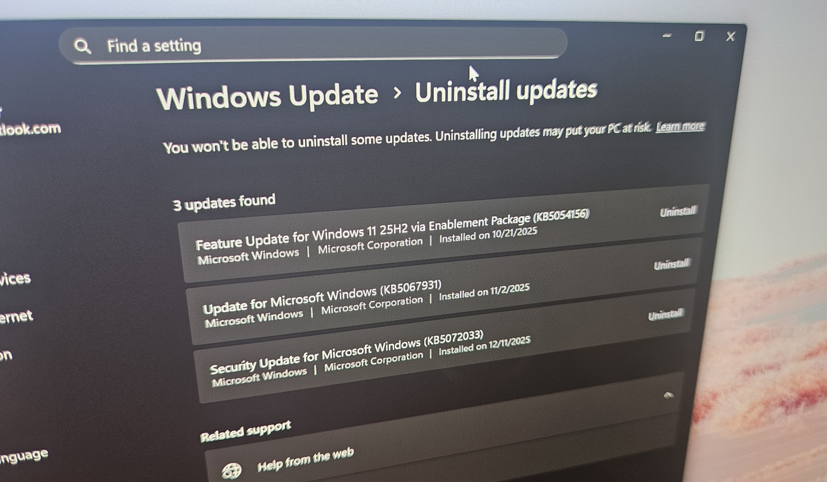 /images/Windows-11-KB5072033-issues.jpg