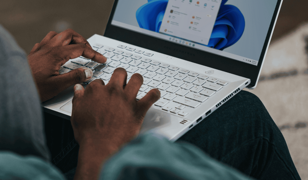/images/Windows-laptop-keyboard-feature-image.png