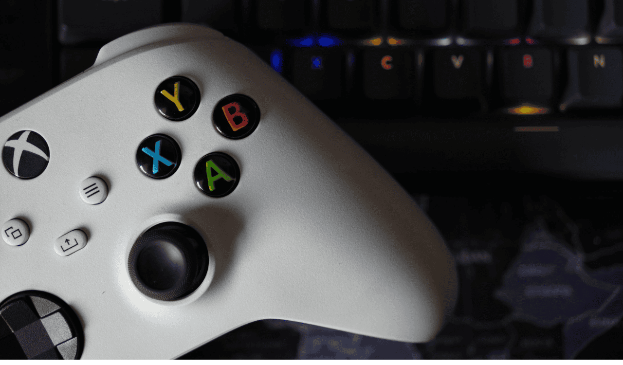 /images/Xbox-controller-banner-image.png