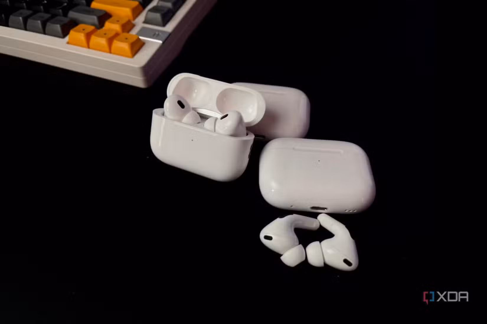 /images/apple-airpods-pro-on-black-background.png
