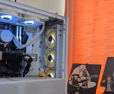 /images/gaming-pc-white-tower-rgb.jpg