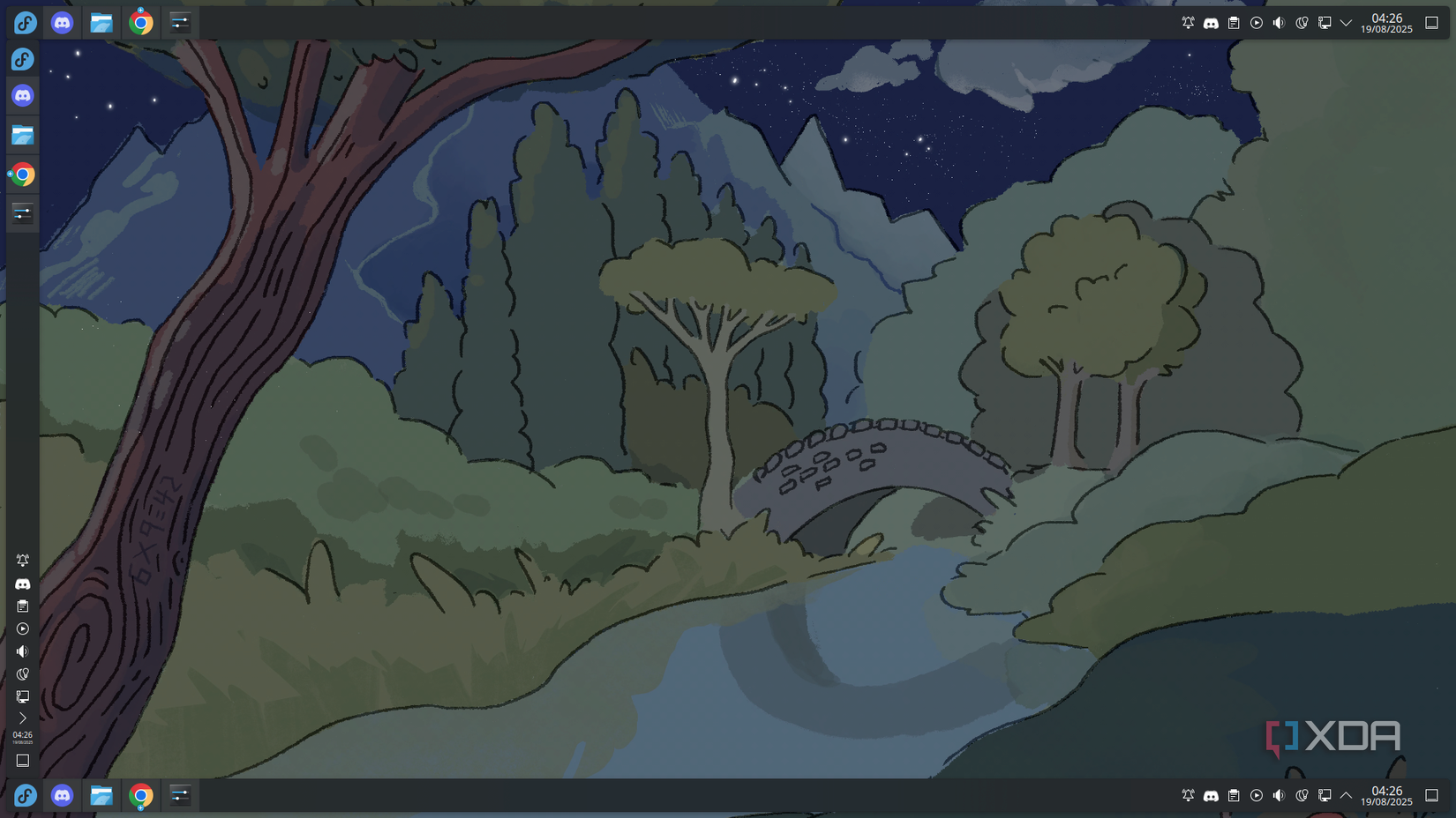 /images/kde-over-windows-11-taskbars.png