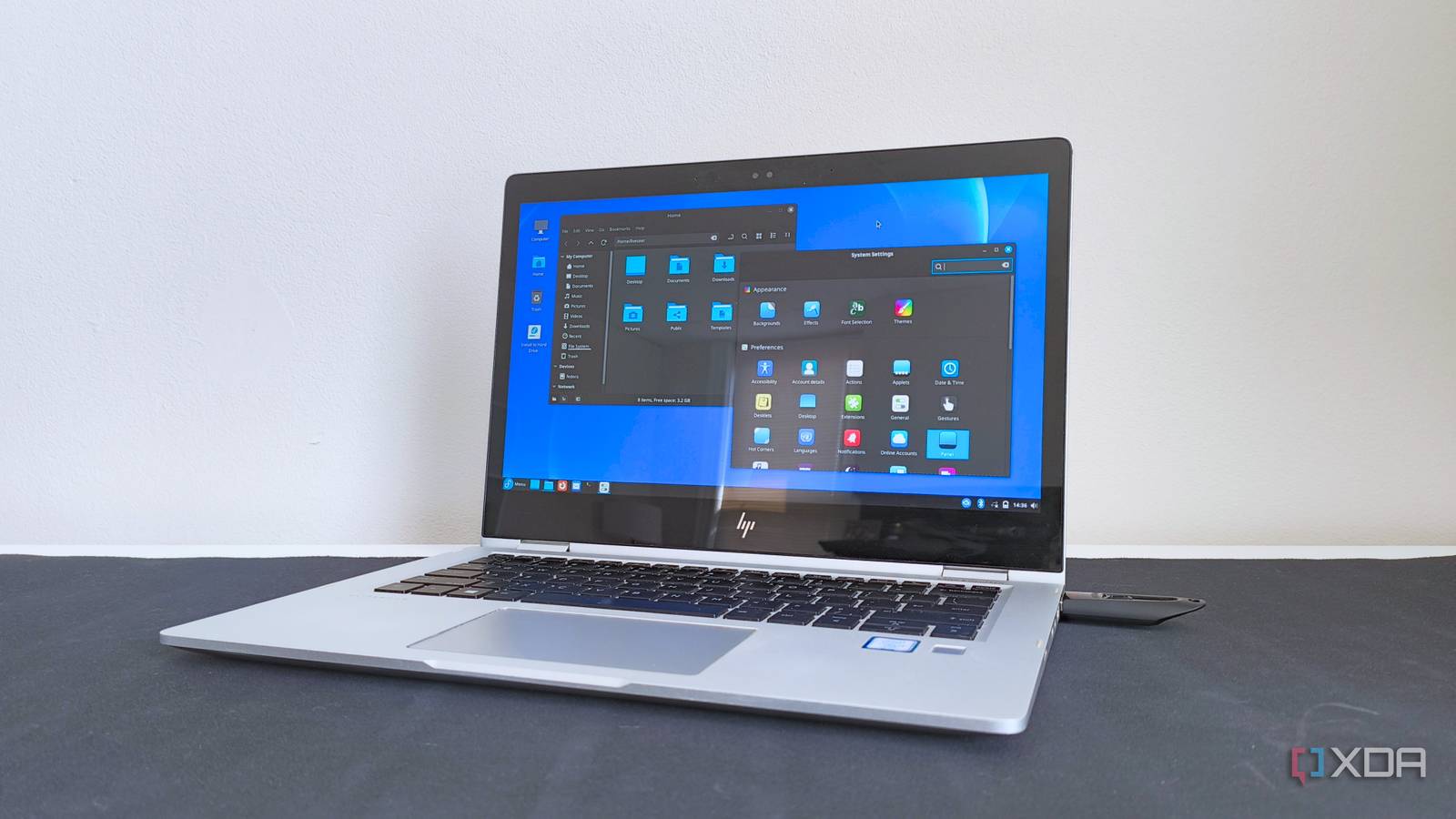 /images/linux-distros-for-old-laptops-cinnamon-example.jpg
