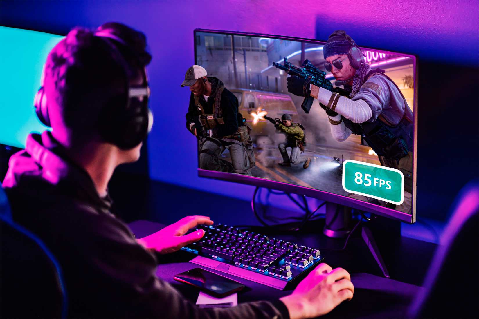 /images/person-playing-on-a-pc-with-the-fps-visible.jpg