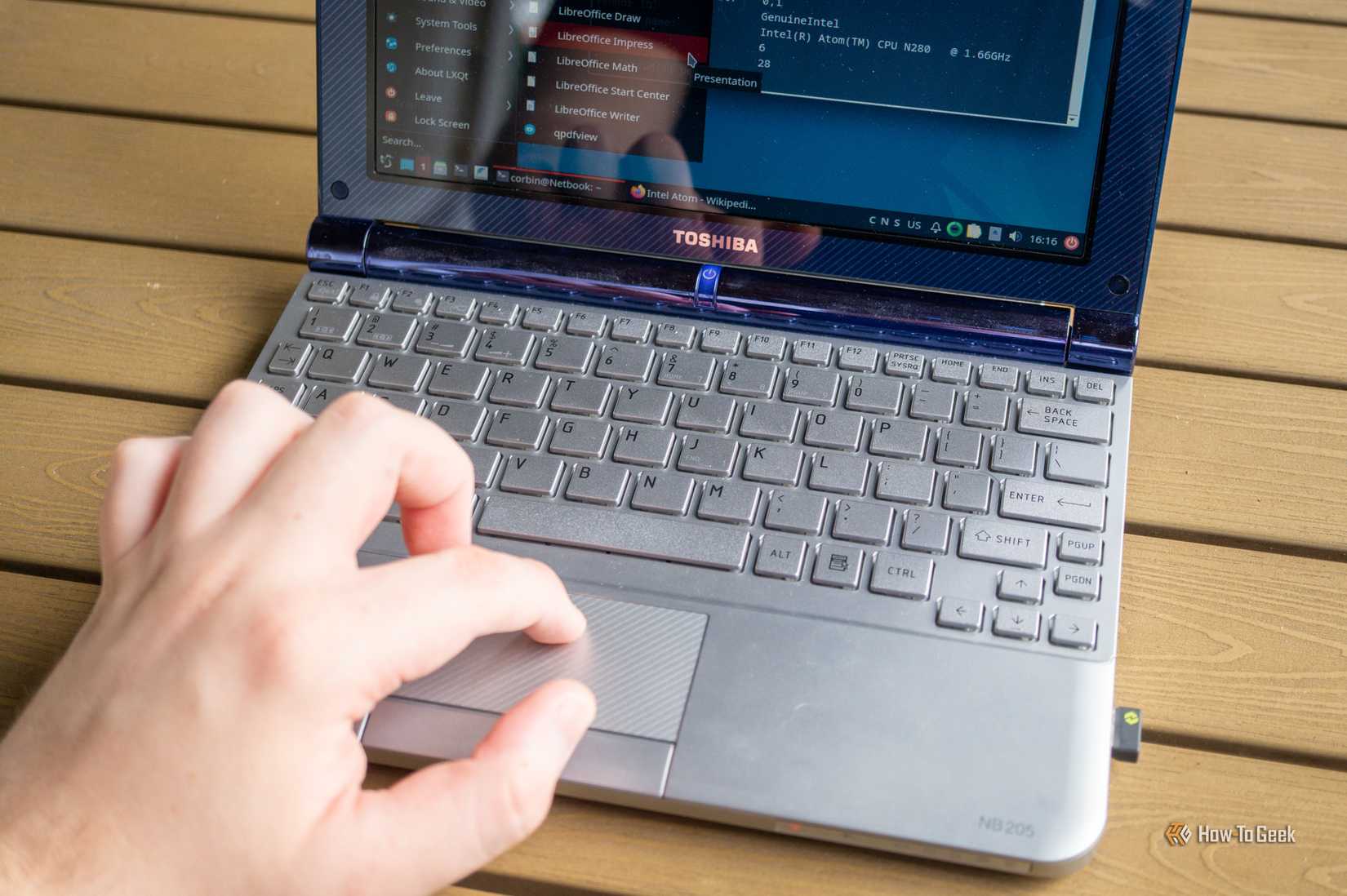 /images/toshiba-netbook-2-1.jpg