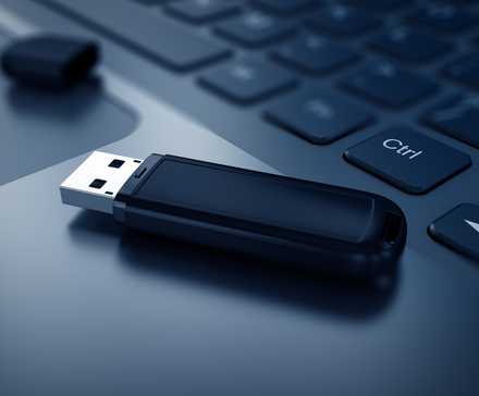 /images/usb-flash-drive-files.jpg