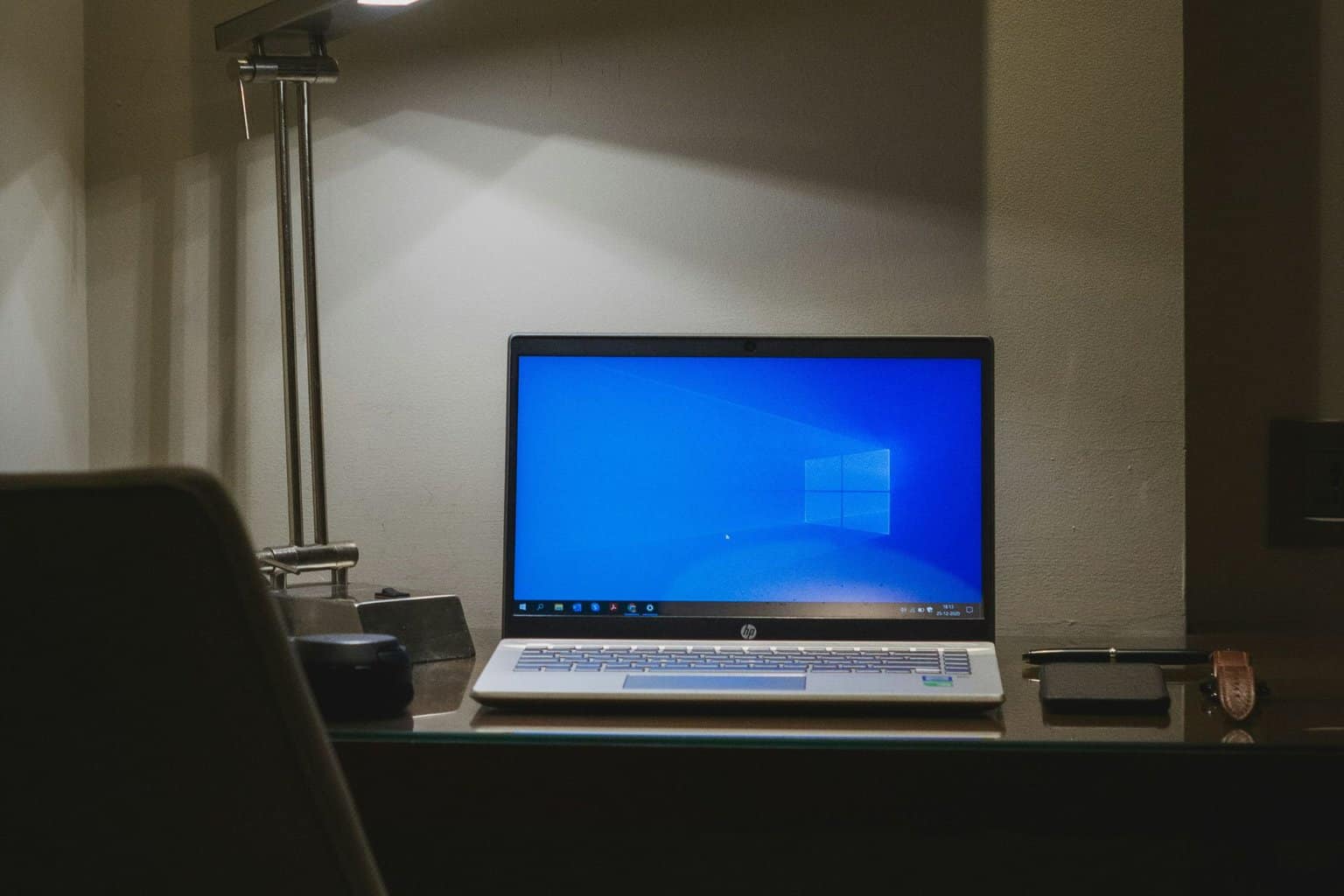 /images/windows-10-laptop-1.jpg