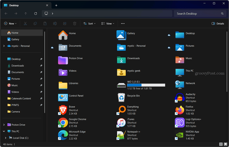 /th/images/3-shows-desktop-open-in-File-Explorer-on-windows-11.png