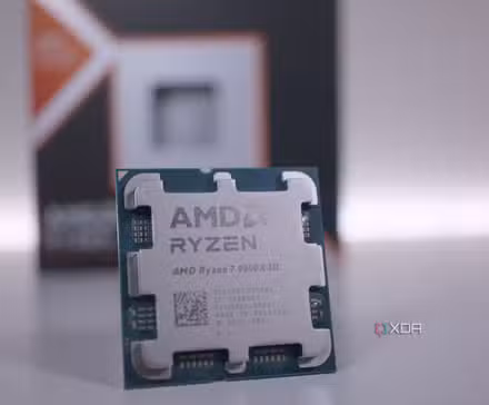 /th/images/amd-ryzen-7-9800x3d-front-close.jpg
