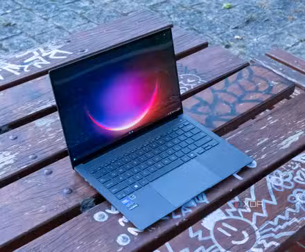 /th/images/asus-zenbook-s-14-16.jpg