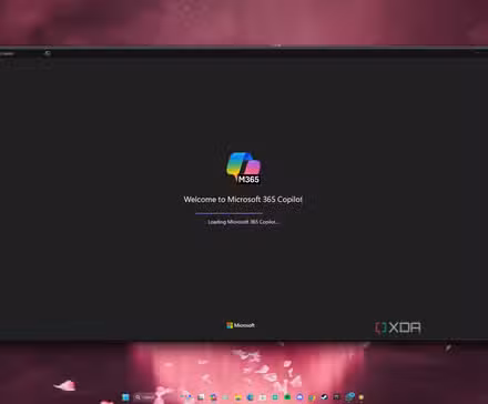 /th/images/launching-microsoft-copilot-windows-11-desktop.png