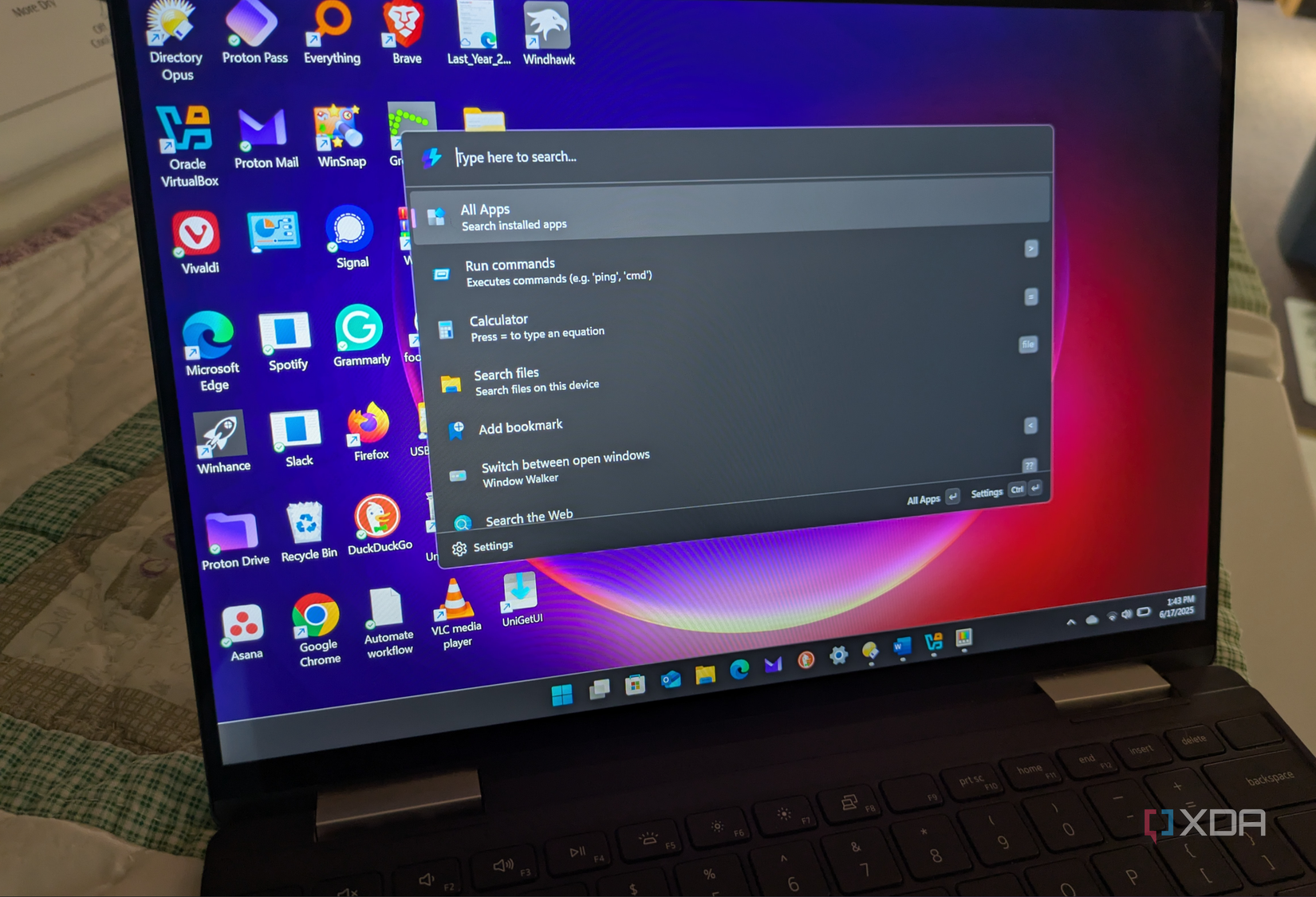 /th/images/powertoys-command-palette-running-laptop.png
